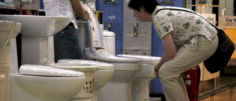A man choosing toilet